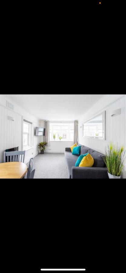 Driftwood Luxury Apartment Lyme Regis Exterior photo